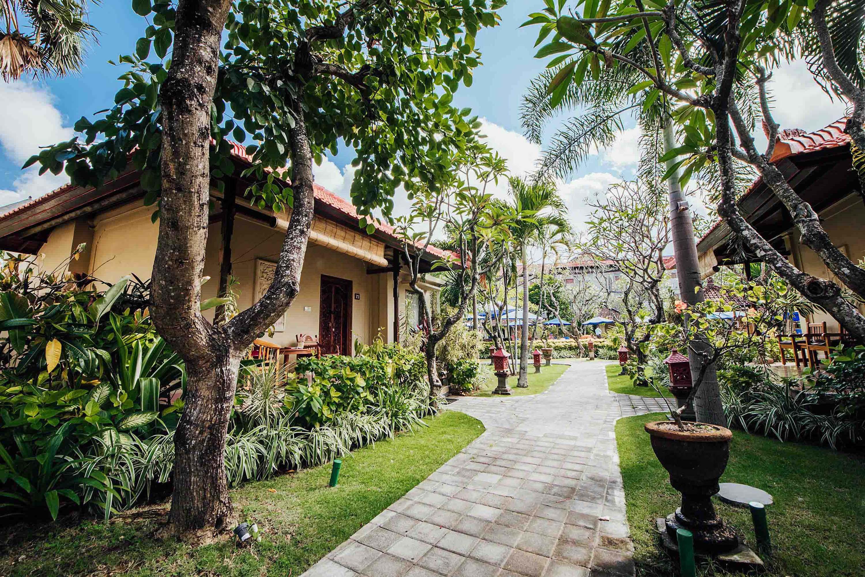 Kuta Puri Bungalows, Villas And Resort المظهر الخارجي الصورة